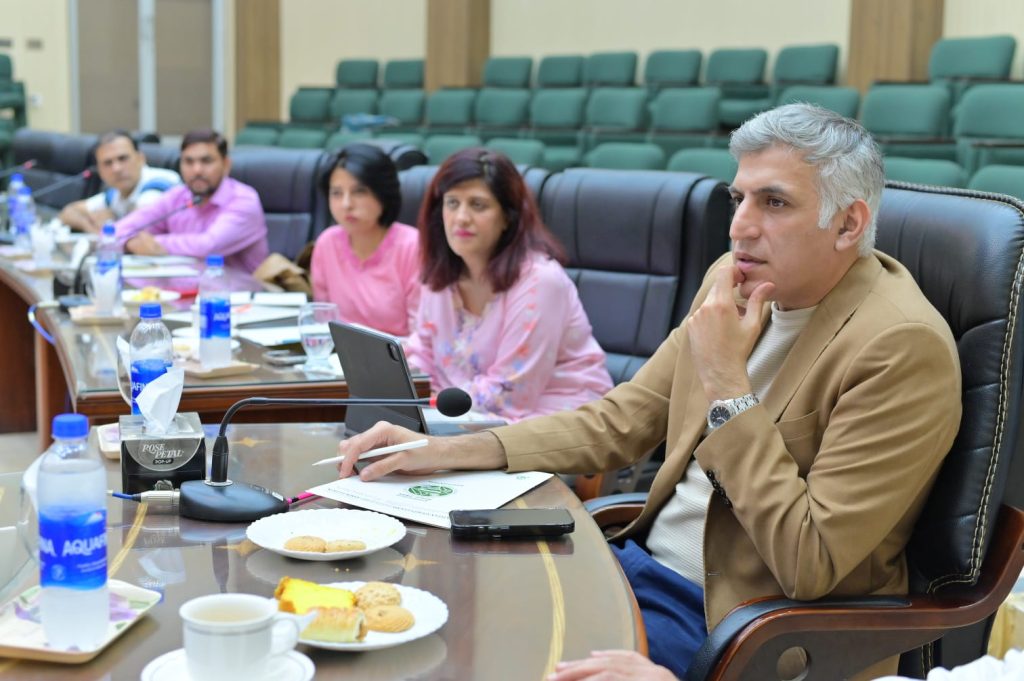 Visit of PSDF Delegation — photograph 7